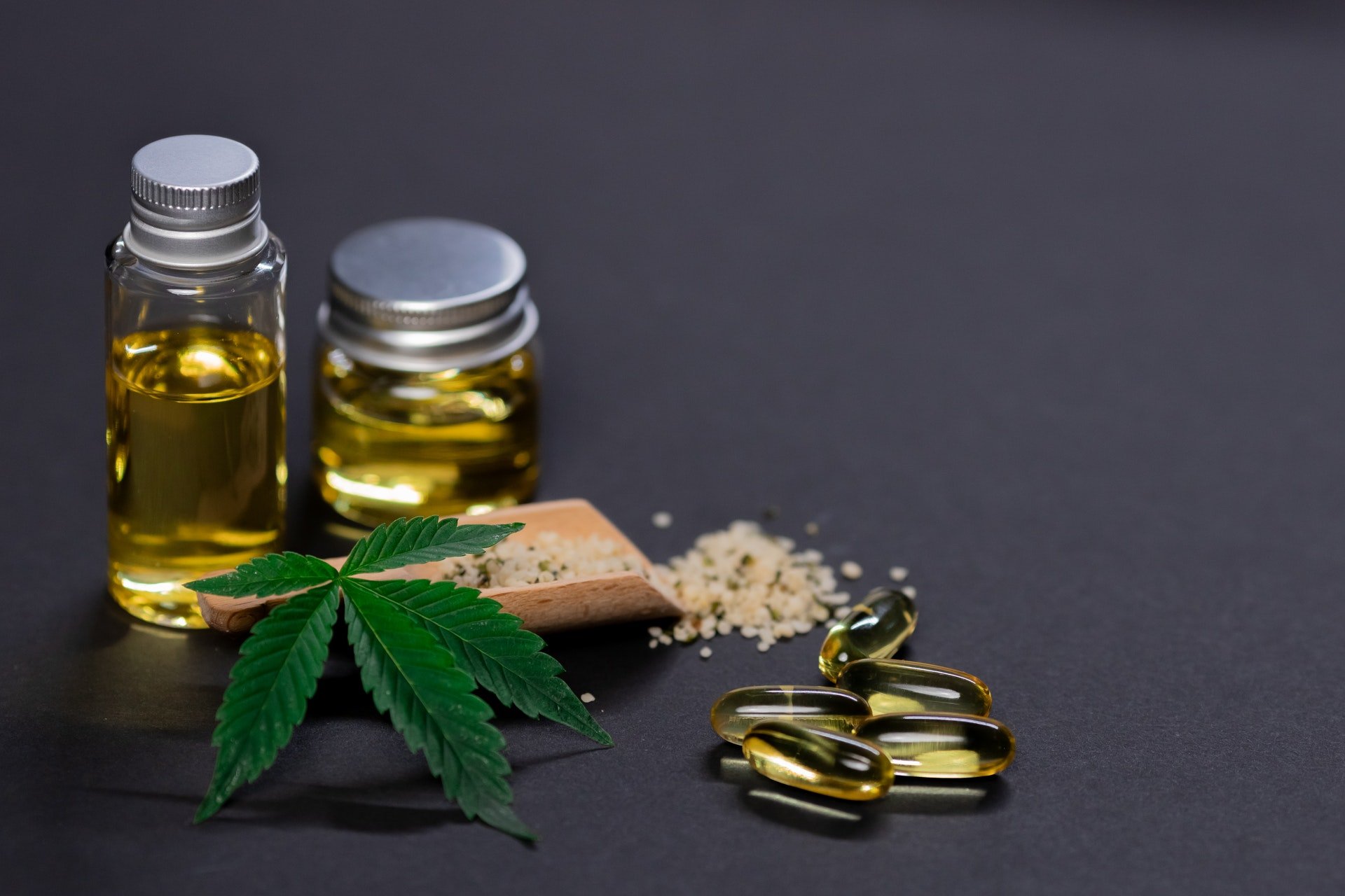 A Look at How to Use CBD Oil to Improve Your Fitness Routine