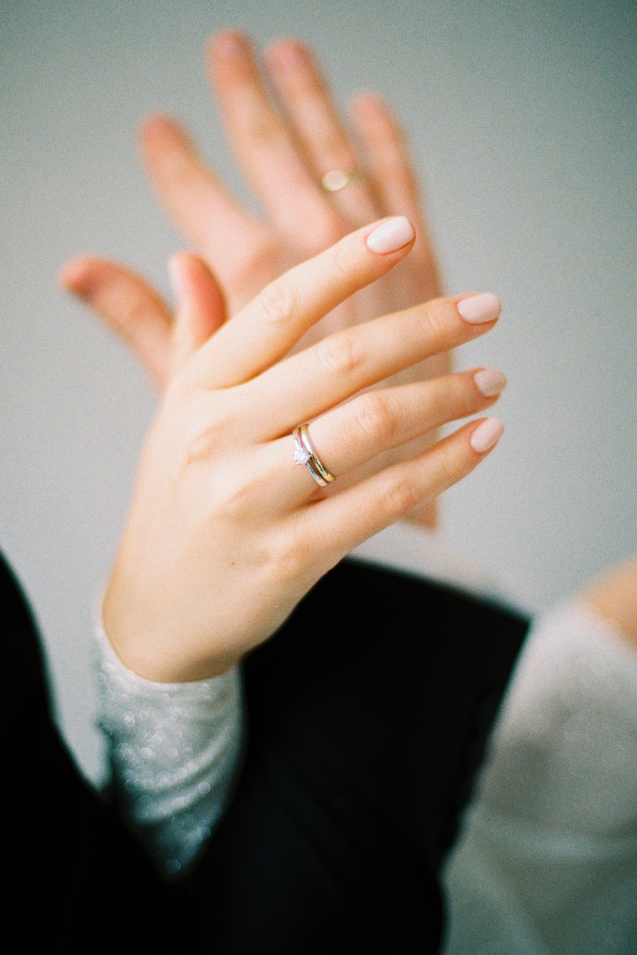 7 Tips for Choosing a Men's Engagement Ring